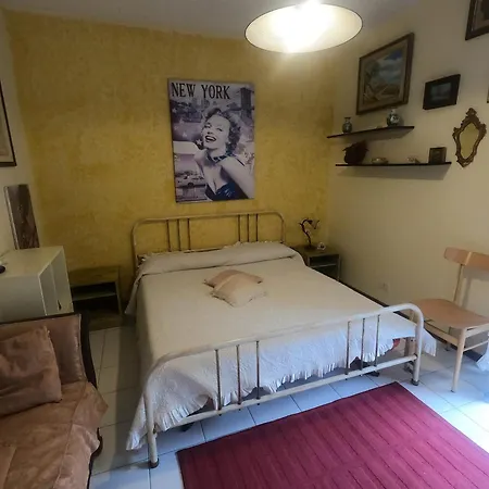 La Casetta Di Roger Trappitello Apartmán *
